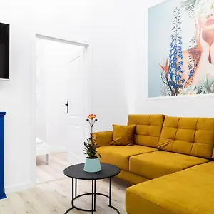 https://magnificent-3-bedroom-apartment-central-location.krakowhotelspoland.com