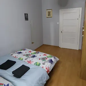 https://fantastic-room-ch16-a.warsawhotelspoland.com